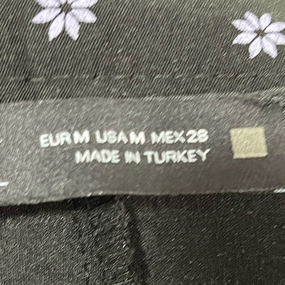 Zara Black Floral Skinny Pants - Size M - Picture 7 of 12
